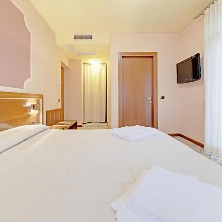 Grotto Bagat Hotel 3*