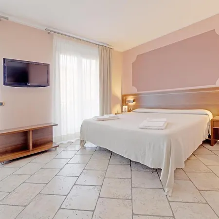Hotel Grotto Bagat 3*