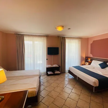 Grotto Bagat Hotel 3*