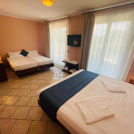 Hotel Grotto Bagat 3*